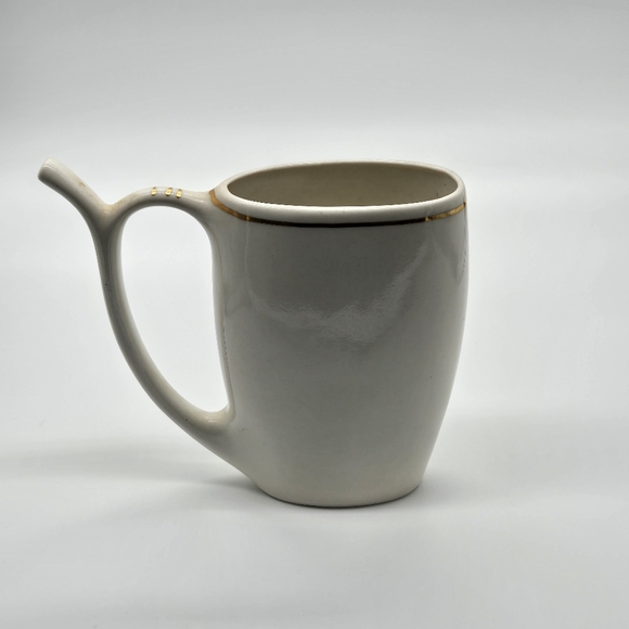 Karlovy Vary Sipping Cup - Picture 3 of 9